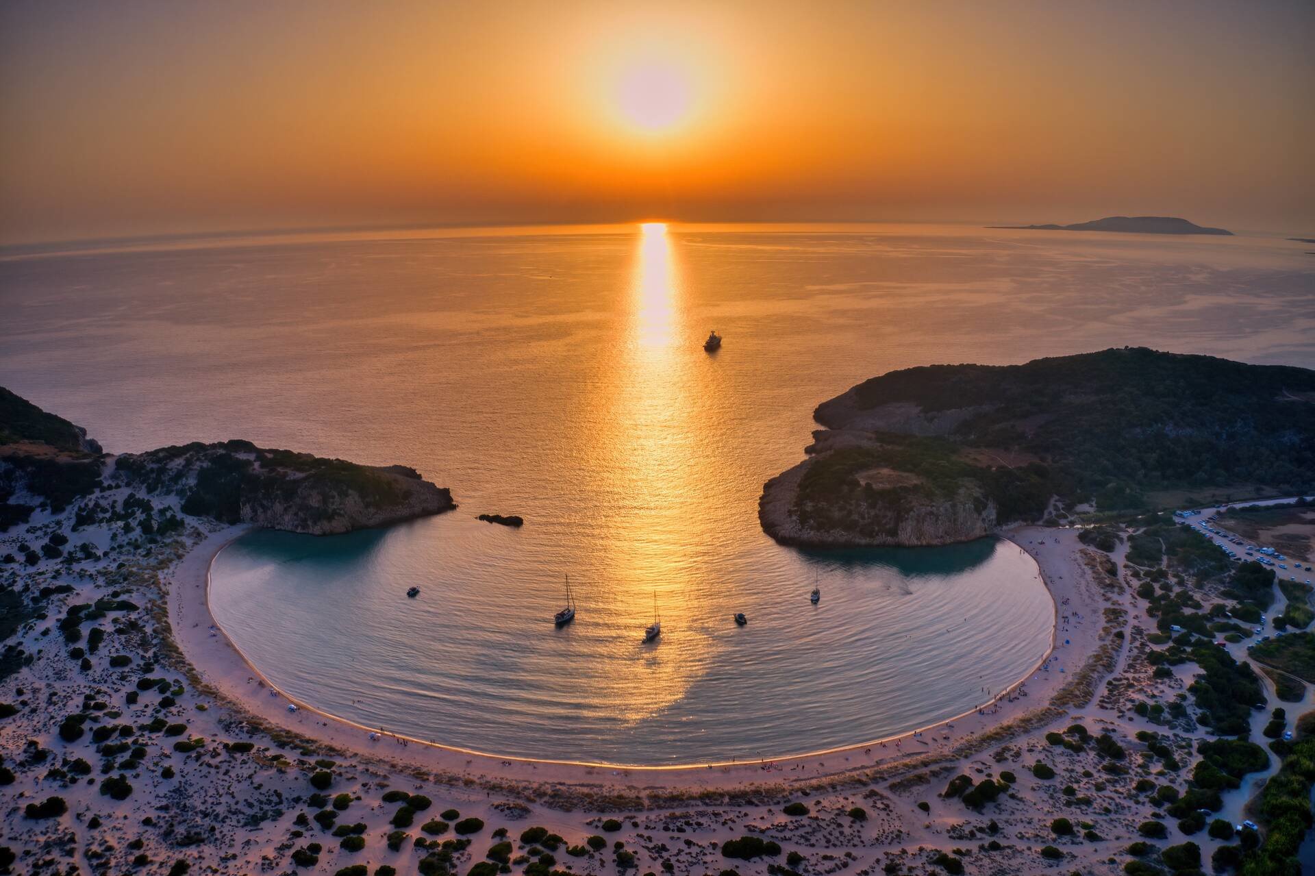 2 Weeks of Luxury Adventure in Peloponnese